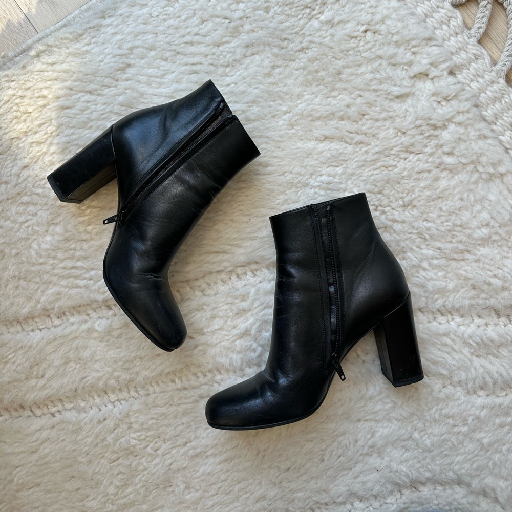 Black Saint Laurent Boots